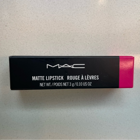 New MAC Matte Lipstick, 601 Candy Yum-Yum - Picture 3 of 5